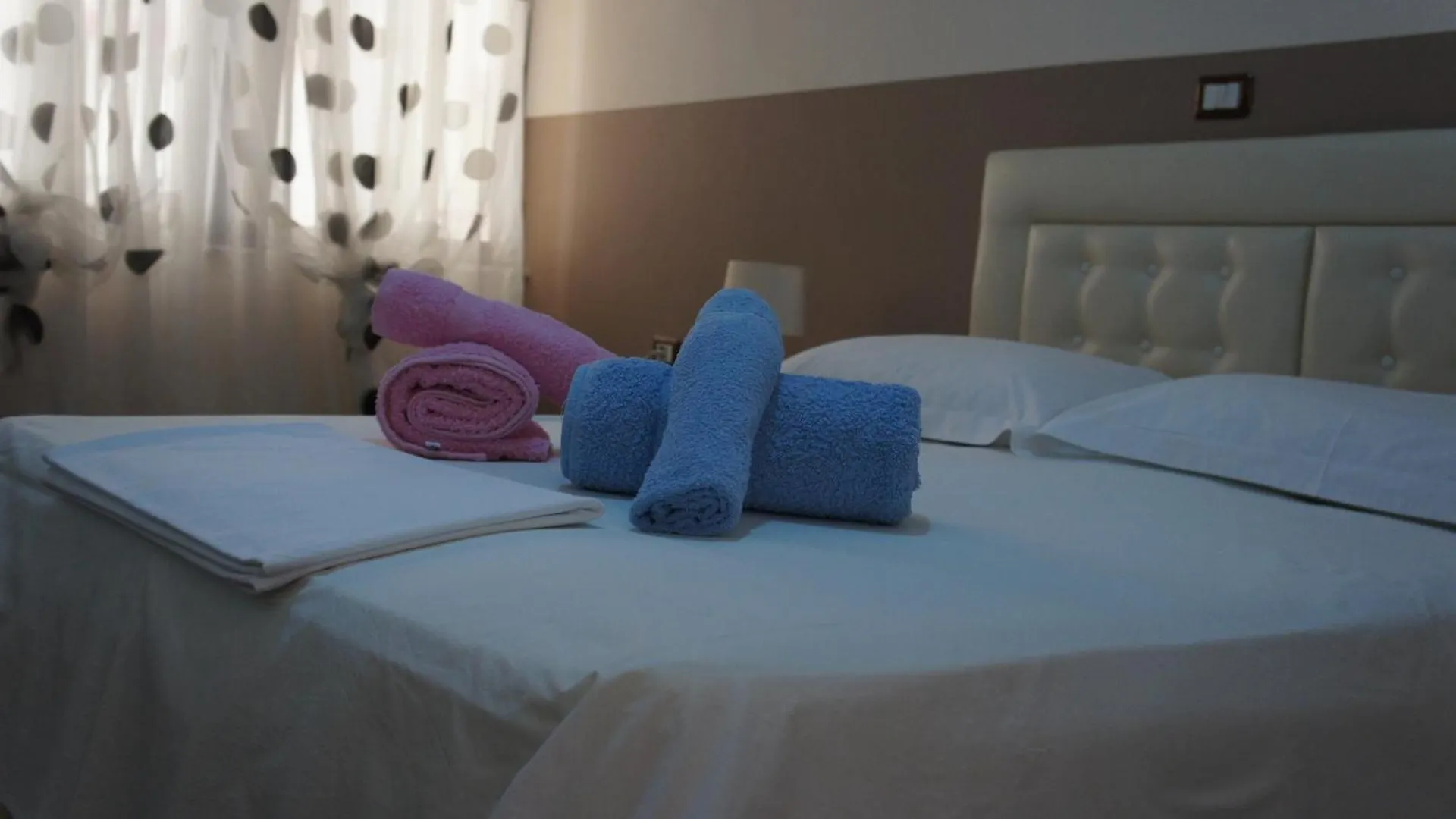 Megrooms Sarande Apartment