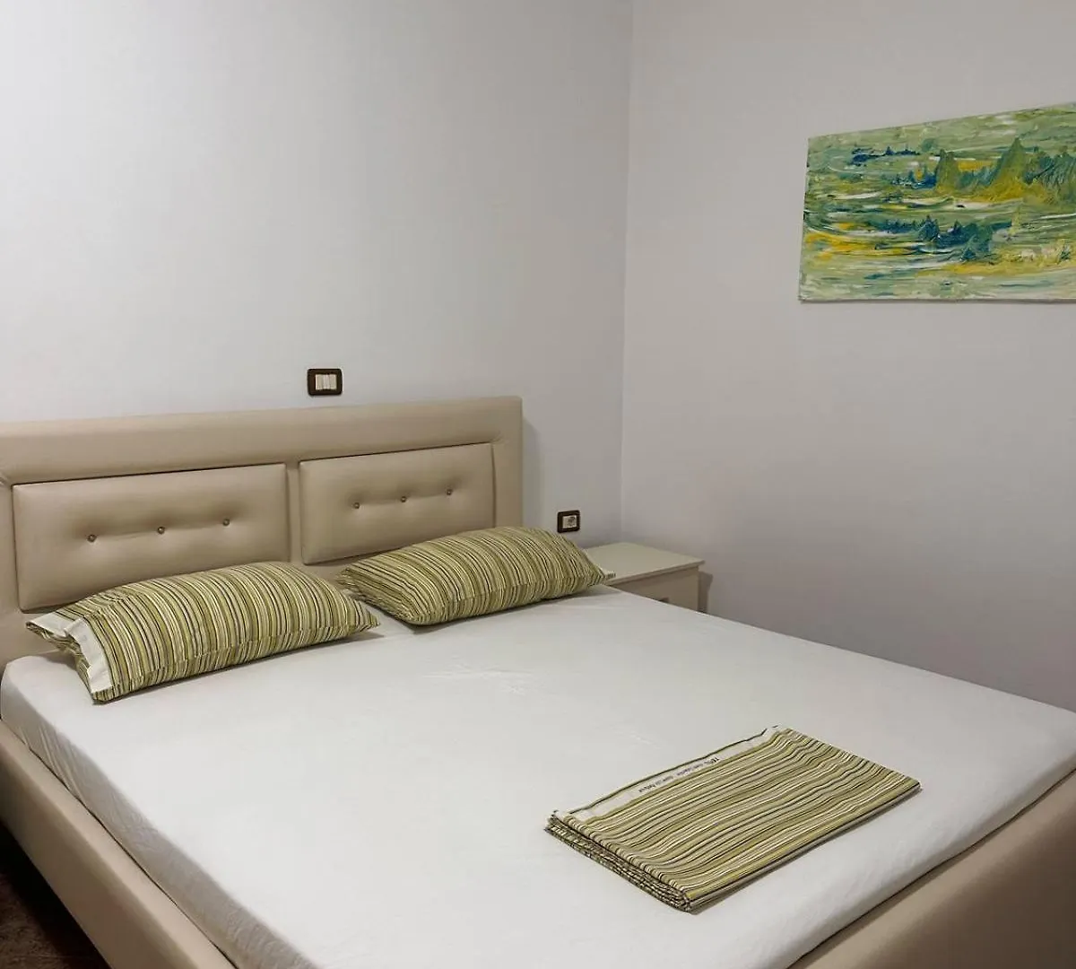 Megrooms Sarande Apartment