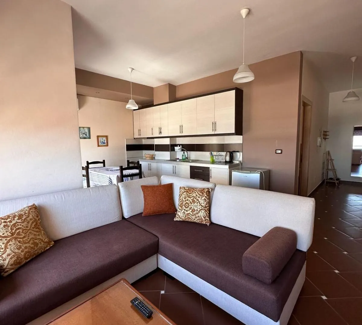 Apartment Megrooms Sarande